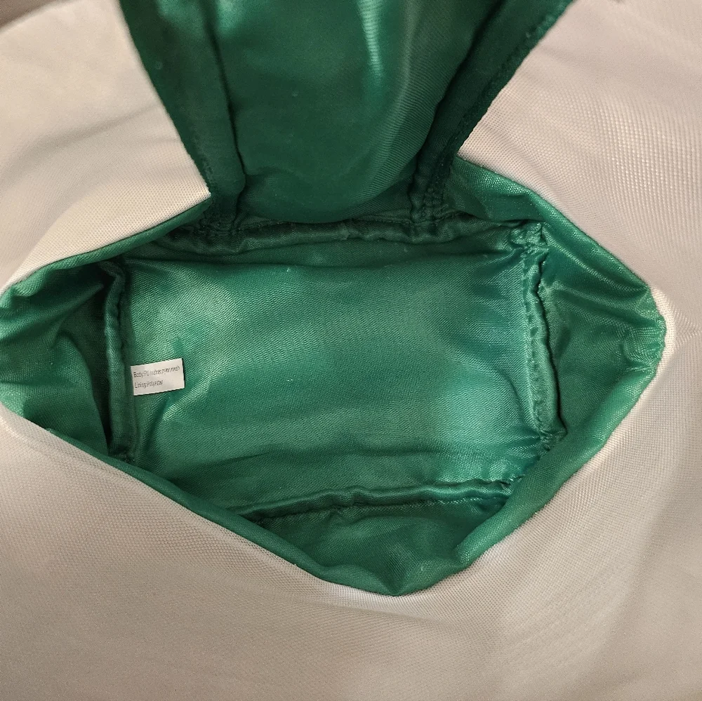 Arbonne‎ White and Green Travel Pouch